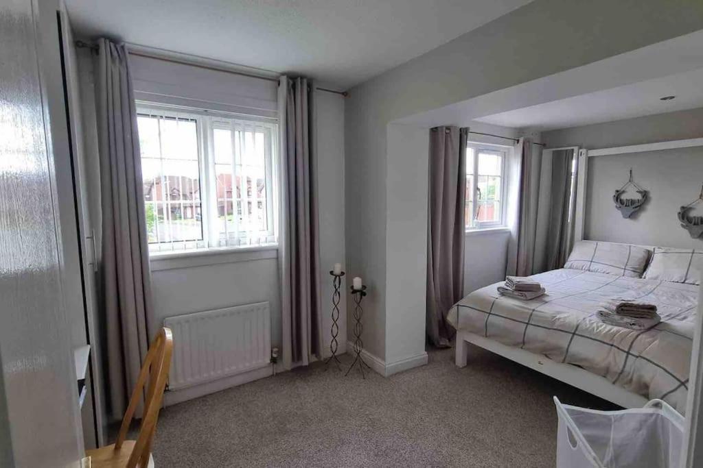 15 Min Drive To Airport 20 Min To Loch Lomond And City Center Old Kilpatrick المظهر الخارجي الصورة